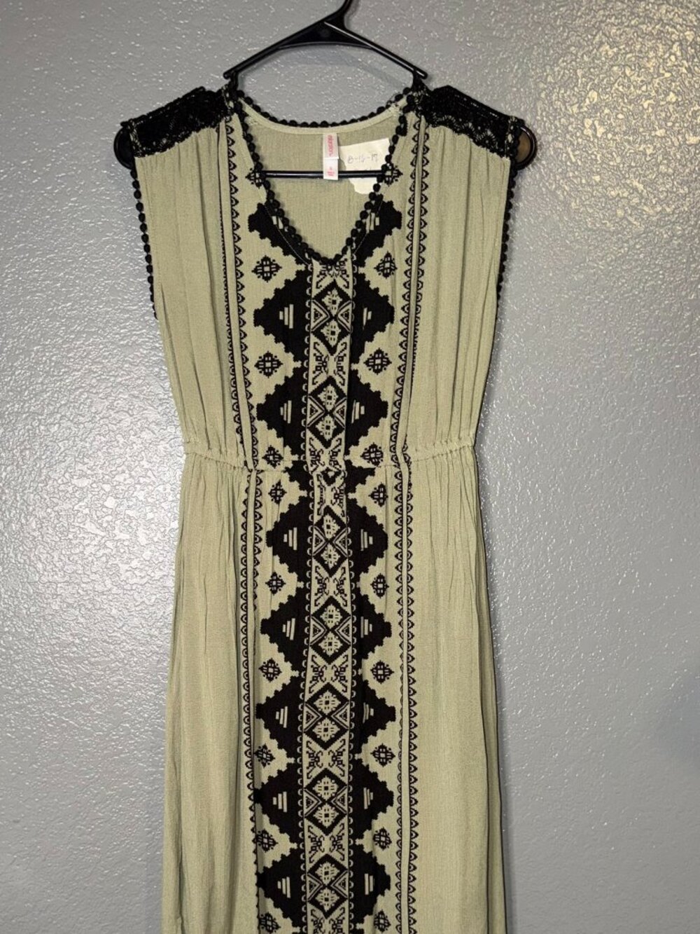 Xhilaration Women’s Small Boho Maxi Dress Olive Black Tribal Crochet